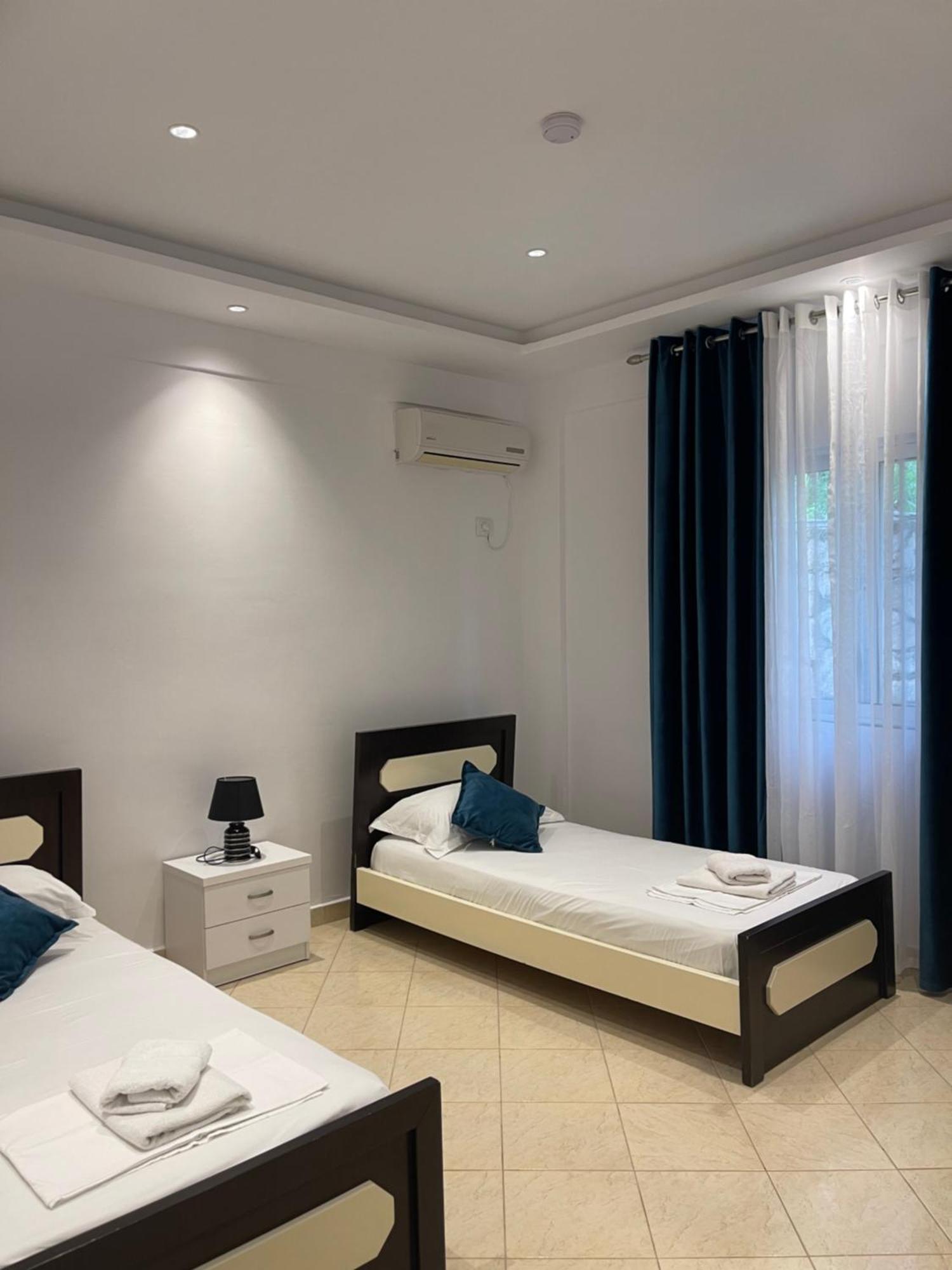 Appartamento Emiljano Seaview Ksamil Esterno foto