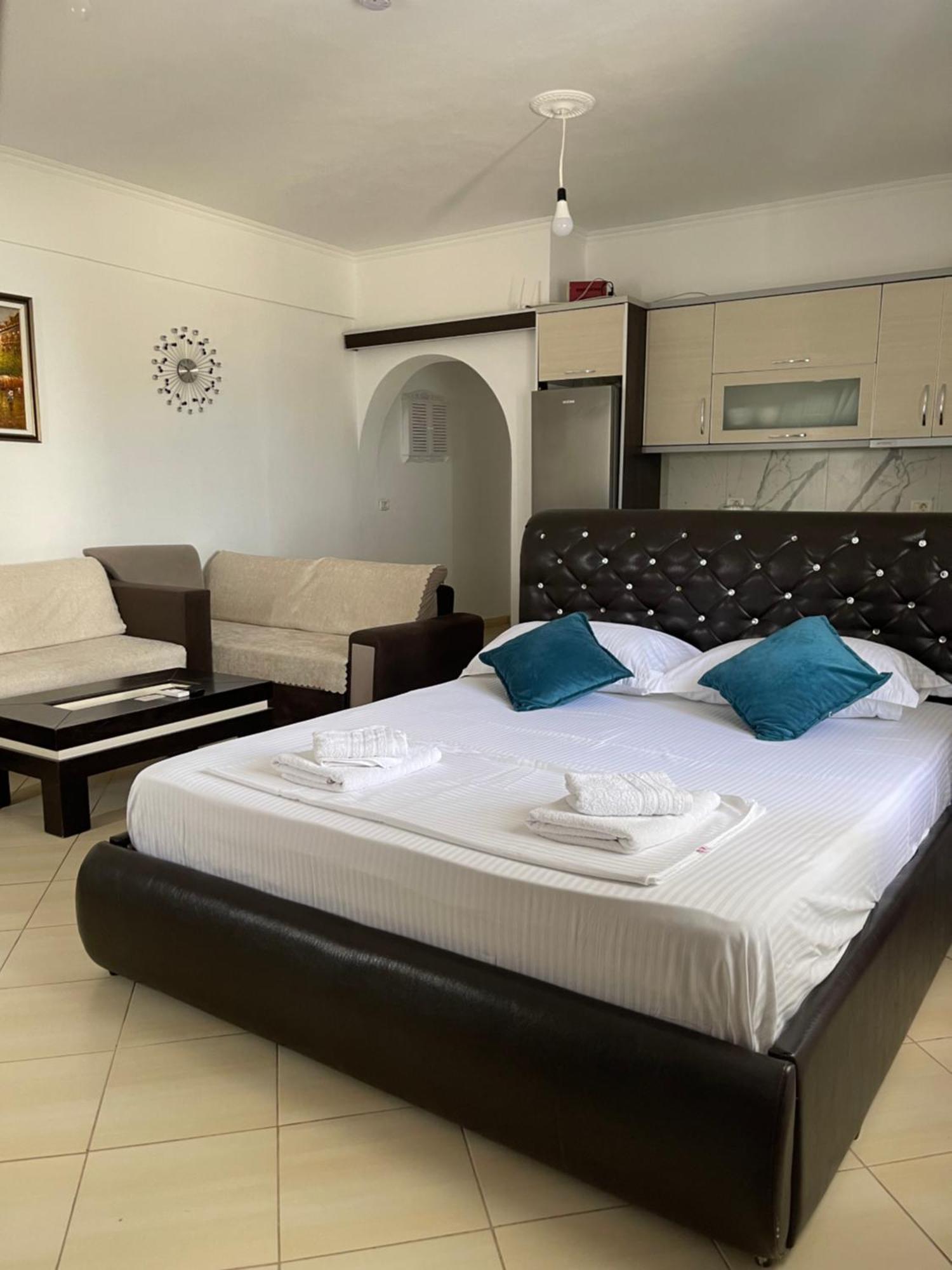 Appartamento Emiljano Seaview Ksamil Esterno foto